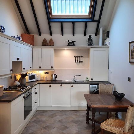 The Shippon, Parc Yr Odyn, Pentraeth, Anglesey Ll75 8Ul Villa Exterior photo